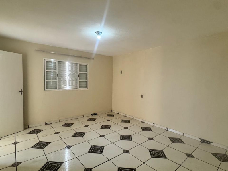 CASA COM 1 DORMITORIO - SUITE