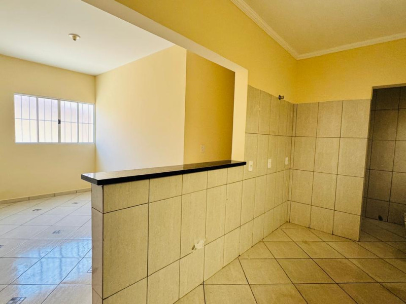 CASA COM 2 DORMITORIOS