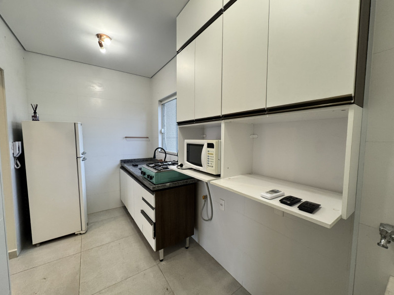 APARTAMENTO COM 2 DORMITORIOS