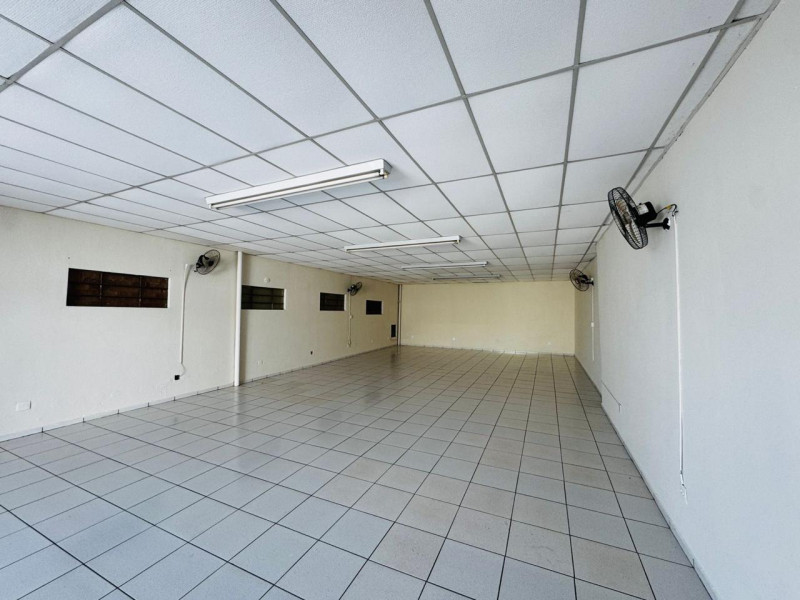 LOCAÇÃO SALÃO COMERCIAL 