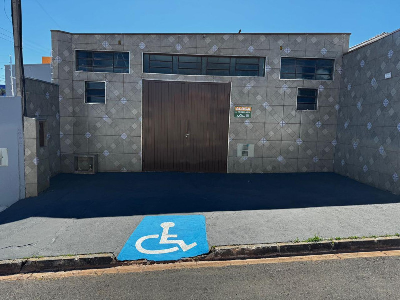 LOCAÇÃO SALÃO COMERCIAL 