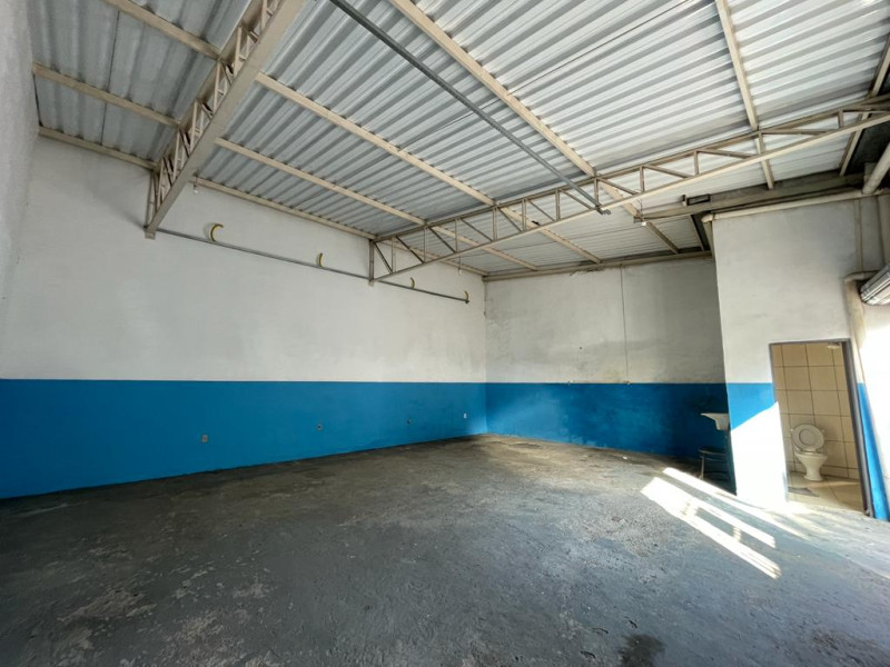 SALA COMERCIAL COM BANHEIRO