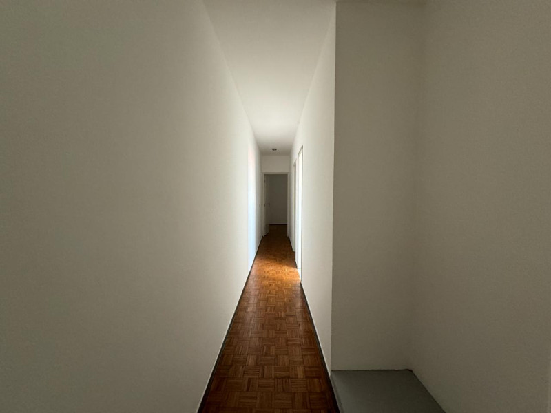 CASA COM 3 DORMITORIOS