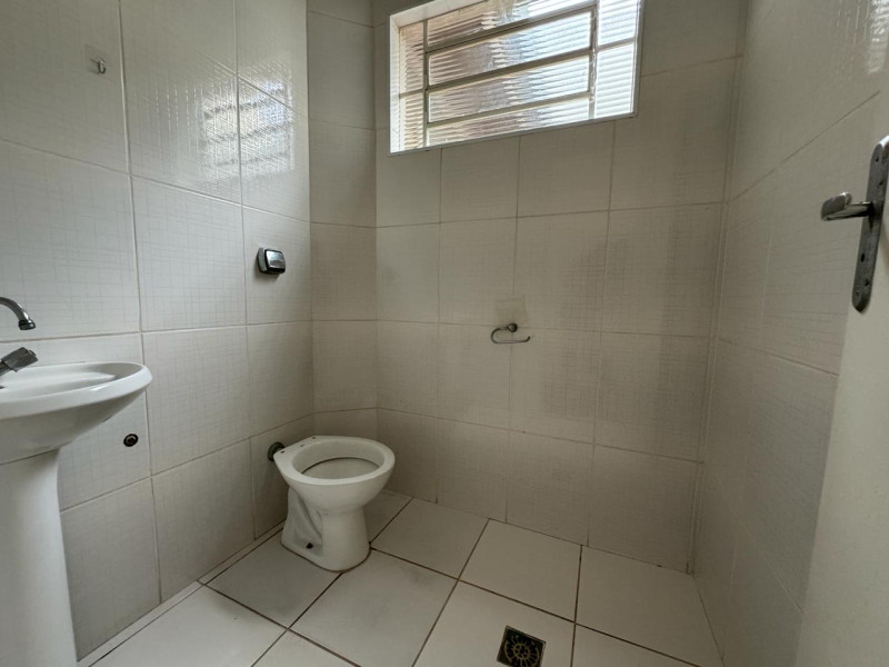 CASA COM 3 DORMITORIOS