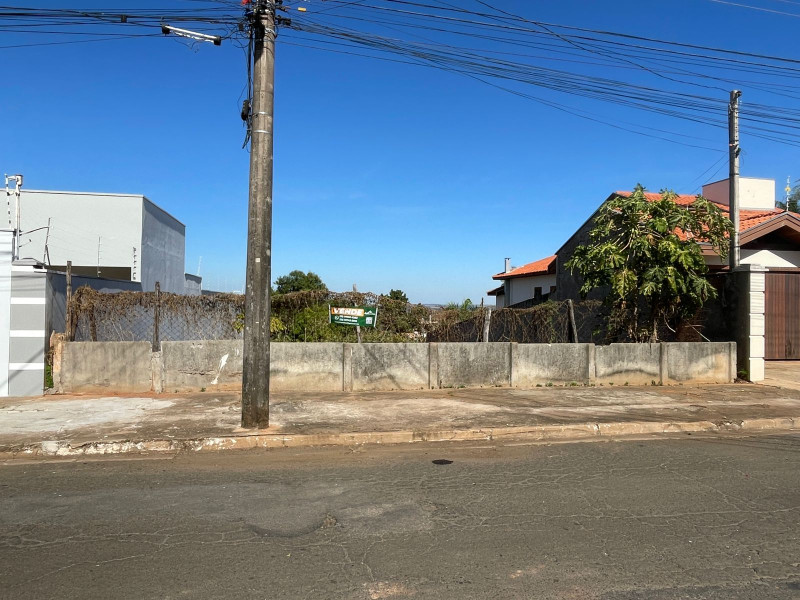 TERRENO  COM 741,00 M2 NO JARDIM PANORAMA