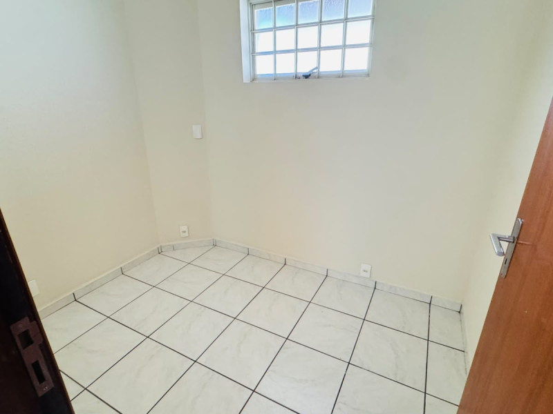 3 SALAS COMERCIAIS NO CENTRO