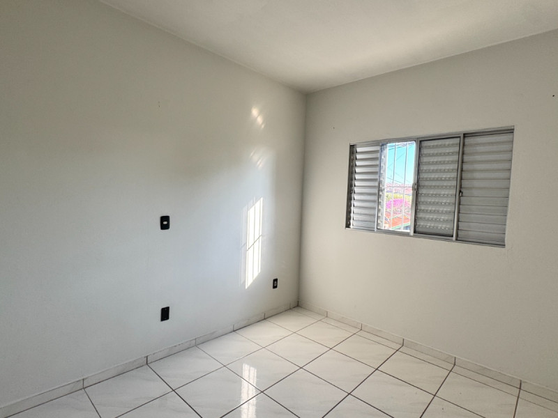 CASA COM 2 DORMITORIOS