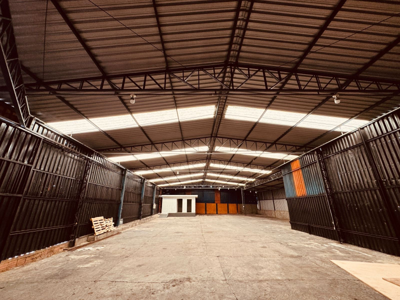 GALPAO COMERCIAL NA RUA ORDELE