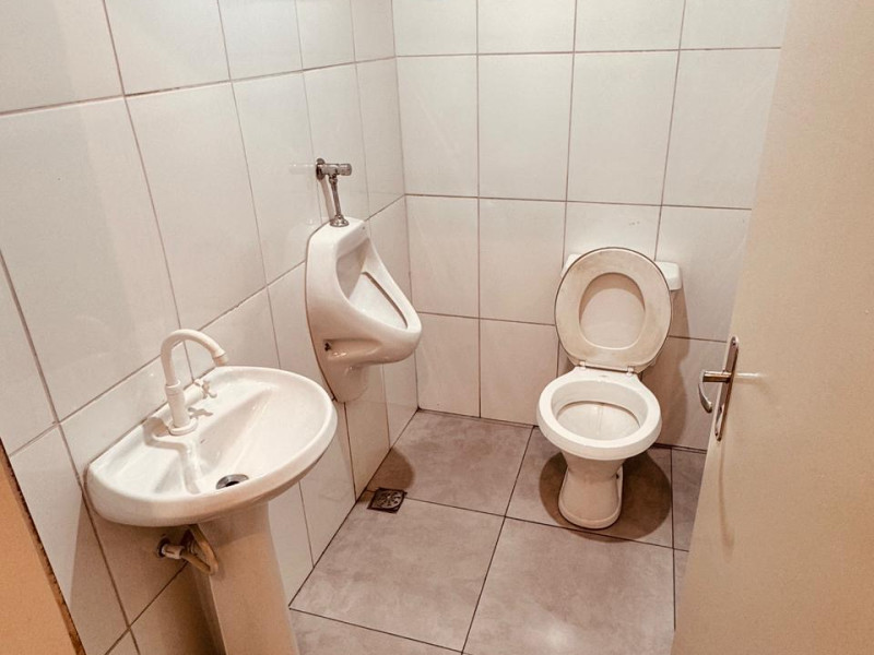 GALPAO COMERCIAL NA RUA ORDELE